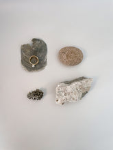 Load image into Gallery viewer, Marella Pearl Ring