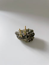 Load image into Gallery viewer, Loire Sapphire Bar Earrings