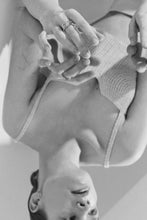 Load image into Gallery viewer, Lyre Sapphire Rope Ring