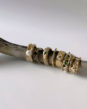 Load image into Gallery viewer, Serea Sapphire Ring