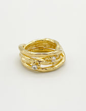 Load image into Gallery viewer, Lyre Sapphire Rope Ring
