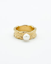 Load image into Gallery viewer, Marella Pearl Ring
